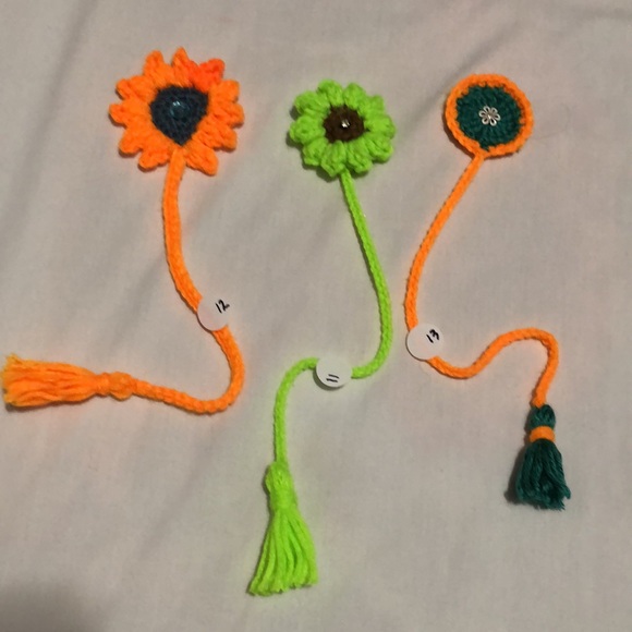 Set 3 for $25 Flower Bookmark Handmade crochet - Picture 15 of 15